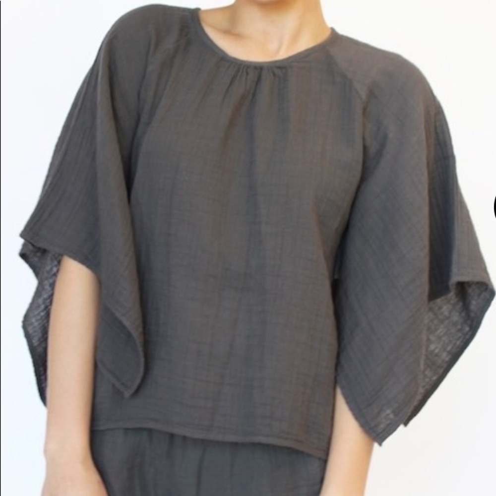 Stark flowy top in a pale soft pink